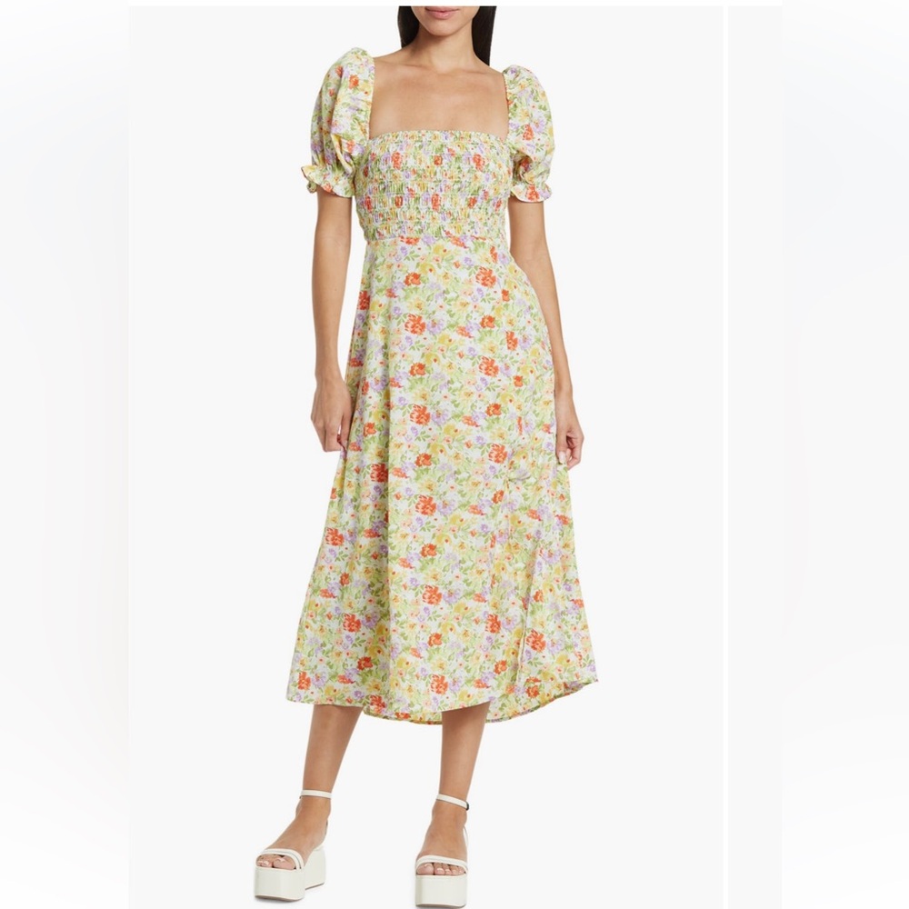 ASTR Smocked Puff sleeve midi dress